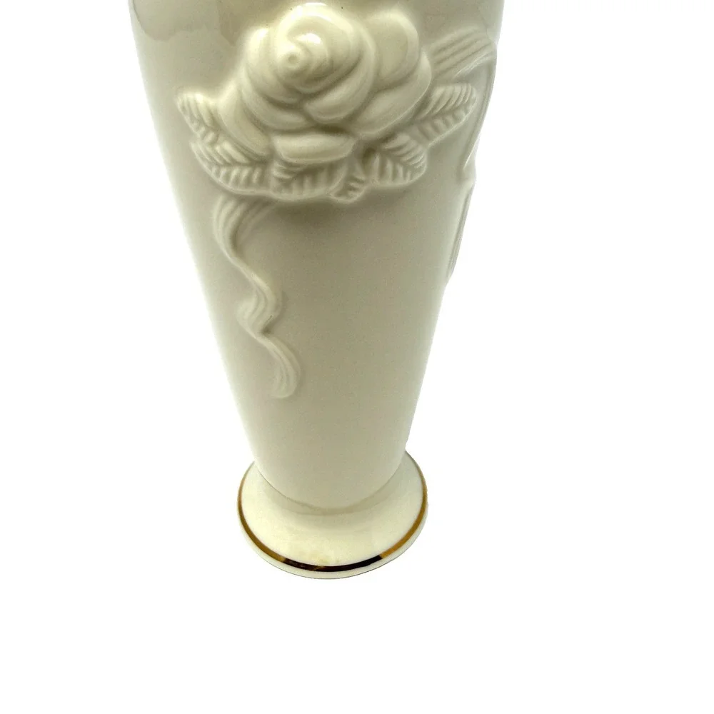 Lenox Rose Blossom Bud Vase Cream Porcelain Gold‎ Trim 6 Inch